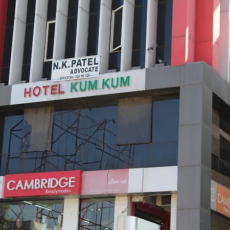 Hotel Kum Kum Adalaj Ngoại thất bức ảnh